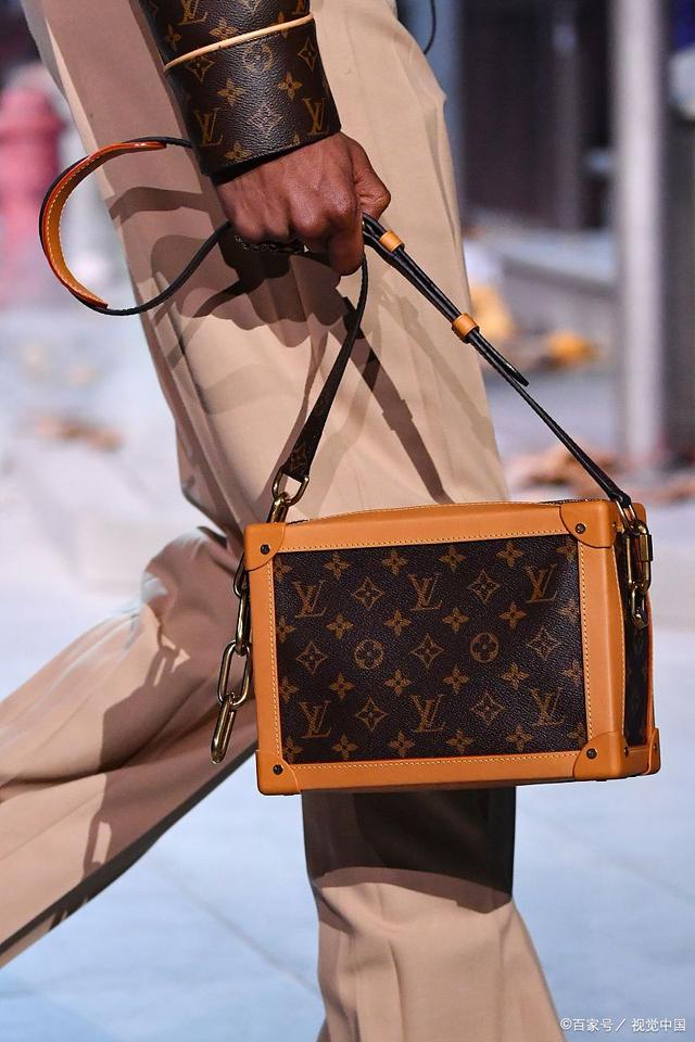 经典奢侈品女包价格，gucci
