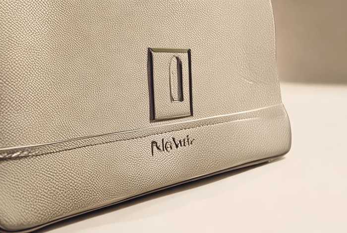 大牌包包标志和图案（大牌包包标志和图案一样吗）