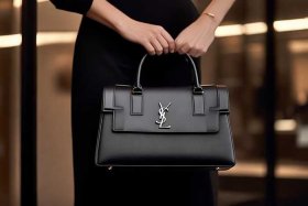 ysl什么牌子（ysl什么牌子的包包价格）