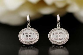 chanel vintage 耳环，chanel logo耳环