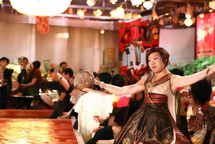 包包品牌标志logo大全平价（包包品牌大全标志logo图片）