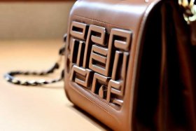 芬迪最经典的包包款式 - 芬迪最经典的包包款式图片