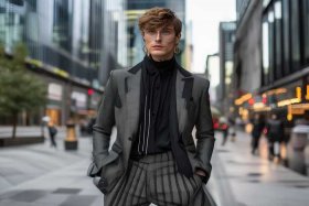 穿ck的人有钱吗（穿ck的人有钱吗知乎）