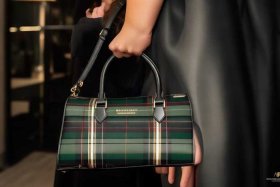 格子包是什么奢侈品牌，格子包是什么奢侈品牌的