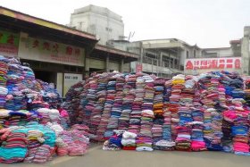 500元一吨衣服批发拿货渠道义乌 - 衣服一吨500元的厂家批发义乌商贸城