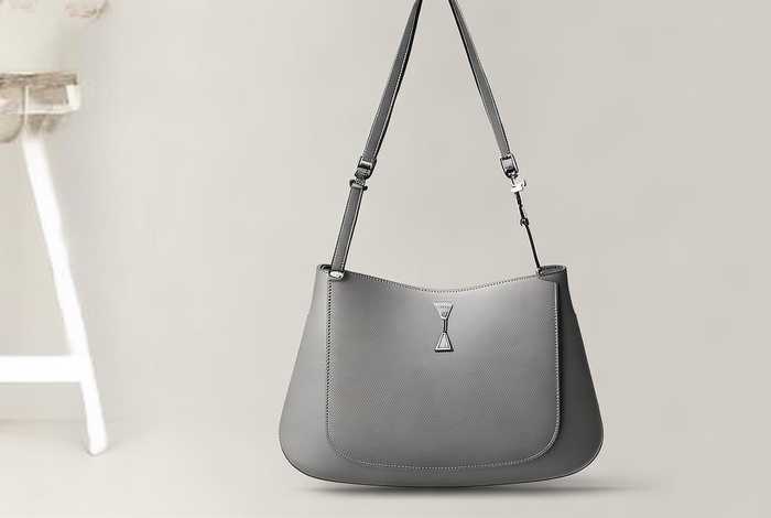 2021女士斜挎包；2021年女士斜挎包