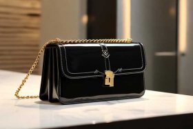 lvonthego包包中号值得入手；lvonthego中号手袋价格