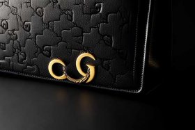 古驰双头女包鉴定，古驰双g包真假鉴定