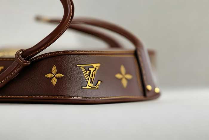 lv中国官网首页包；lv中国官方网站包包