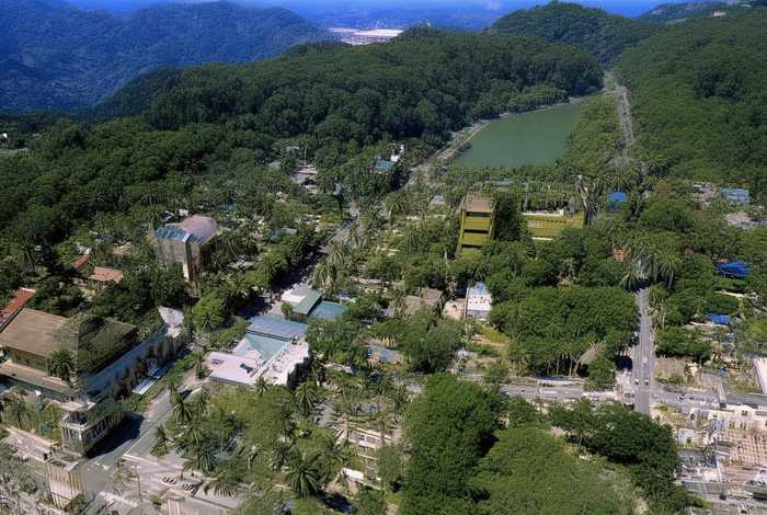 50-60岁女人斜挎包，50岁女士斜挎包65元