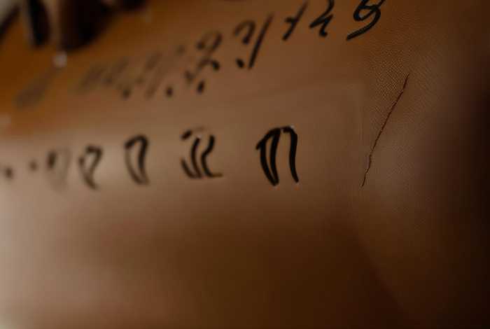 lv包编号怎么看，lv包编号怎么查看