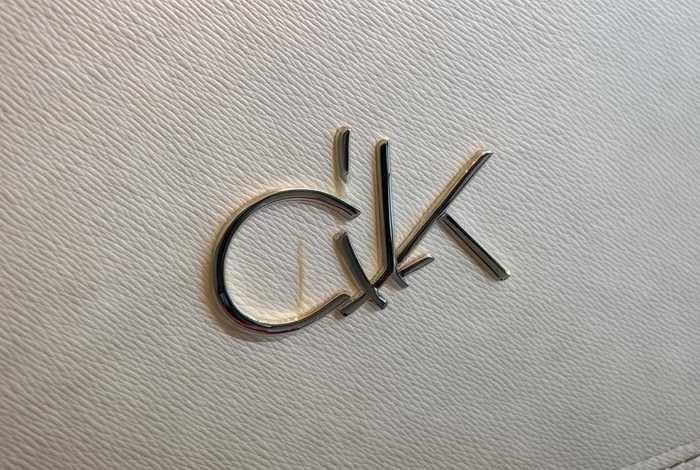 ck包logo真假、ck包包logo真假辨别真假