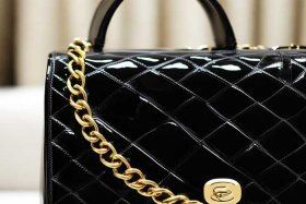 chanel19小号大号测评（chanel19超大号）