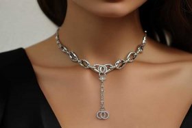 Chanel项链，chanel项链一般多少钱