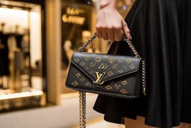 lv官网女包官方旗舰店链条包 lv官方旗舰店官网女钱包