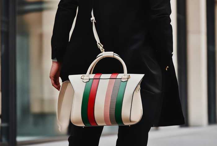 gucci男士单肩包斜挎包，gucci男士单肩包斜挎包哪个好看