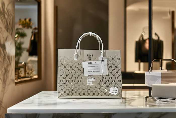 gucci澳洲官网；gucci澳洲官网价格含税吗