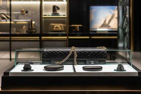 chanelwoc二手价格，chanelcf二手价格