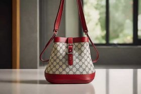 古驰经典款女包水桶帆布包、古驰 帆布女水桶包