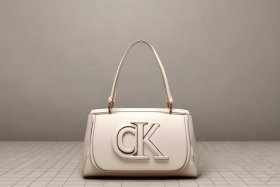 ck全名英文叫什么包包、ck全名英文叫什么包包品牌