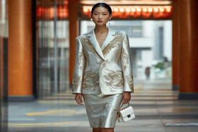ysl 官网中国衣服（ysl中国官网价格）