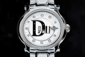 迪奥官网正品查询号码，迪奥官网正品查询号码是什么