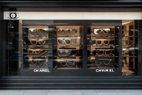 Chanel眼镜在哪儿买；chanel眼镜在哪儿买