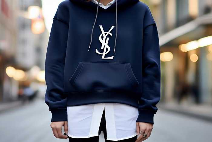 ysl卫衣怎么搭配；ysl卫衣怎么搭配衣服