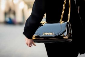 chanel香奈儿大mini黑金；chanel香奈儿新款cf mini黑金链条单肩斜挎女包