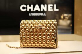 chanel小金球方盒子 chanel金球方盒子价格