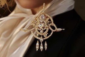 chanel正品胸针、chanel胸针vintage搭配