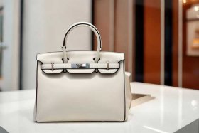 爱马仕新款包包2022年价格（爱马仕新款包包2022年价格图片）