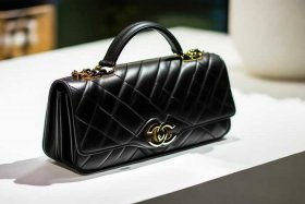 chanel官网包包中国官网（chanel中国官网包包价格）