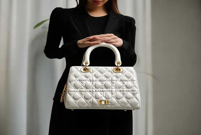 迪奥包包 官网 - 迪奥包包官网官方网戴妃