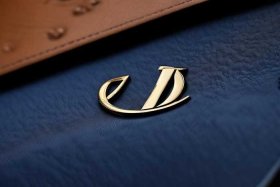 爱马仕包包logo图片（爱马仕包包logo图片及价格）