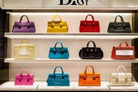 迪奥包包价格和图片及价格，迪奥包包价格和图片及价格表