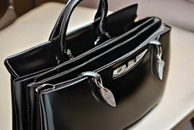 高端精品名牌包包（高端精品名牌包包图片）