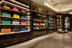 lv官方旗舰店官网正品；lv官方旗舰店官网正品查询