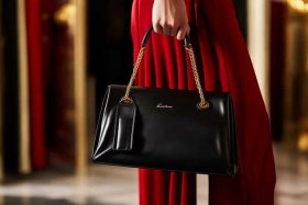 christianlouboutin包包 christian louboutin包包
