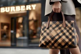 巴宝莉官网官方旗舰店女包、巴宝莉官网 官方旗舰店女包