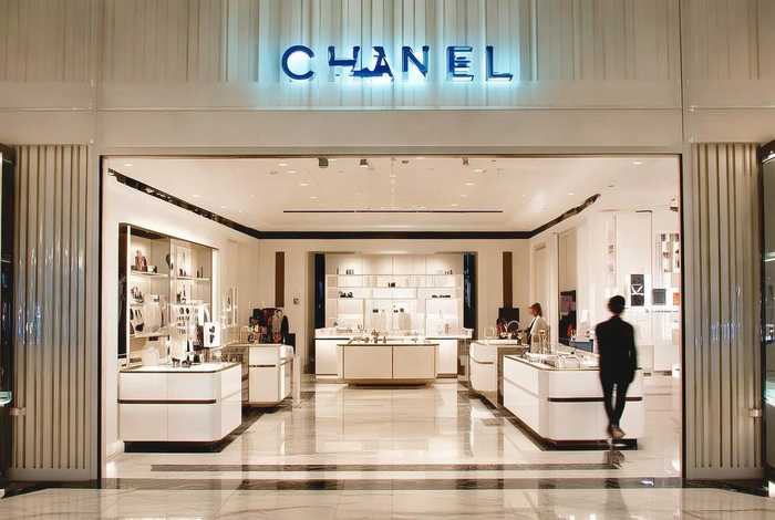 chanel香港专柜价格（香港chanel专柜电话）