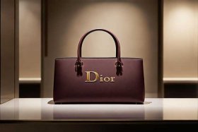 迪奥托特包专柜报价，迪奥托特包专柜价格