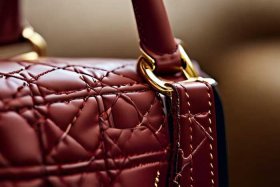 dior包包鉴定方法 dior包怎么鉴定