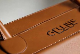celine box包焦糖色（celine box 焦糖色）