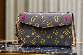19年lv新款女式包包 - 19年lv新款女式包包多少钱