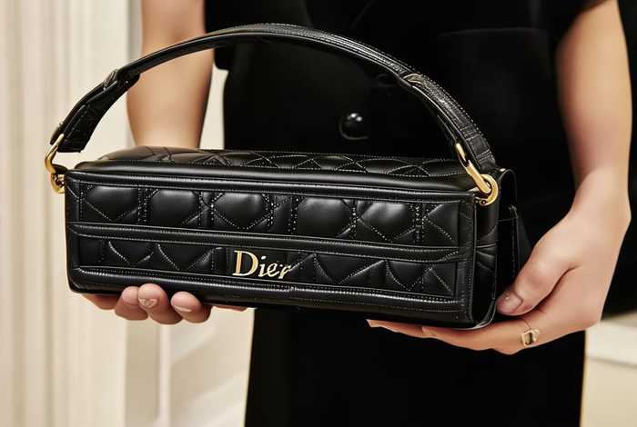 dior五格戴妃包多少钱；dior五格戴妃包价格