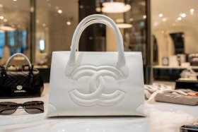 chanel意大利官网价格（chanel 意大利官网）