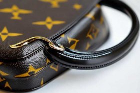 lv包包官网中国官方网、lv包包官网中国官方网站