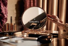 chanel网购彩妆（chanel官网彩妆）