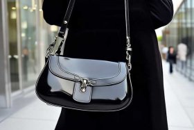 迪奥马鞍包最新款（迪奥马鞍包2020新款）